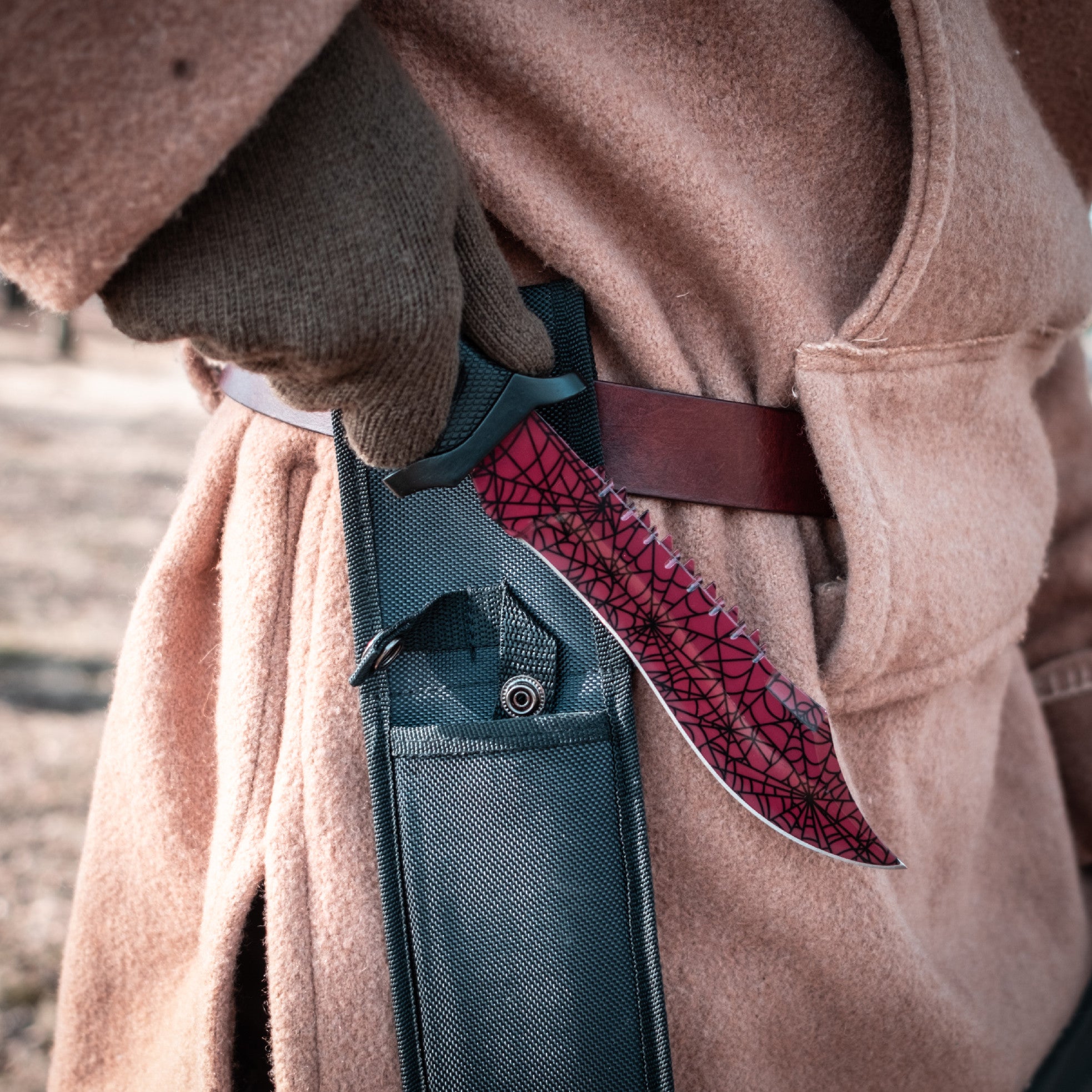 Bowie knife Crimson web