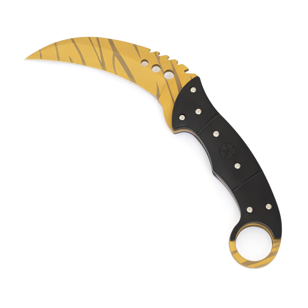 All Tiger Tooth Skins on Real CS2 knives by LootKnife